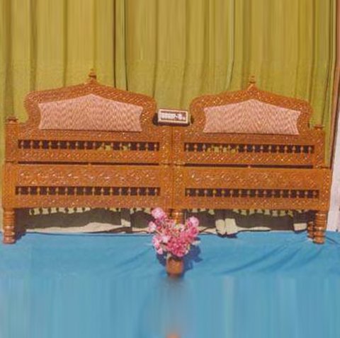 Traditional Carved Head Board For Double Bed